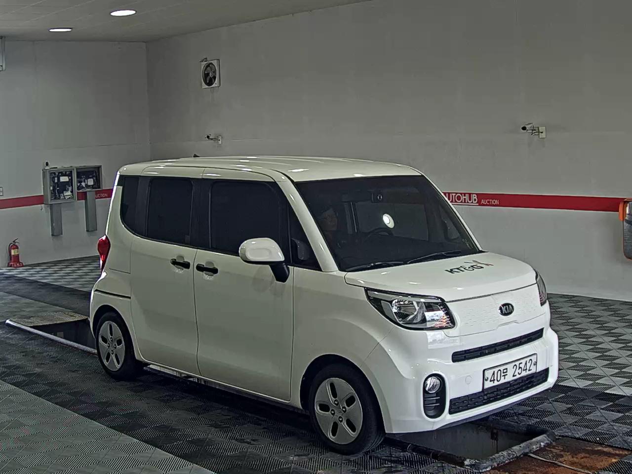 2019 - kia ray