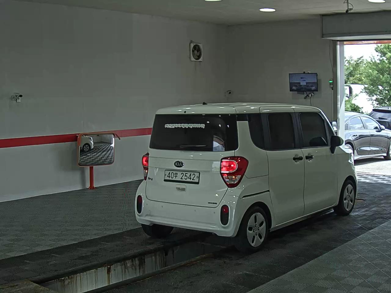 2019 - kia ray
