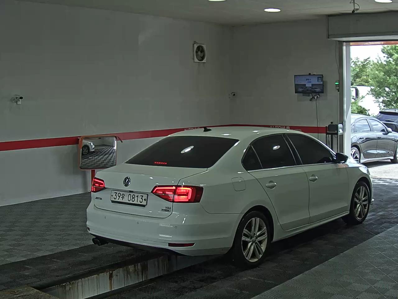 فولكس فاجن جيتا (6Th Gen) 2.0 TDI Bluemotion بريميوم 2016 بريميوم