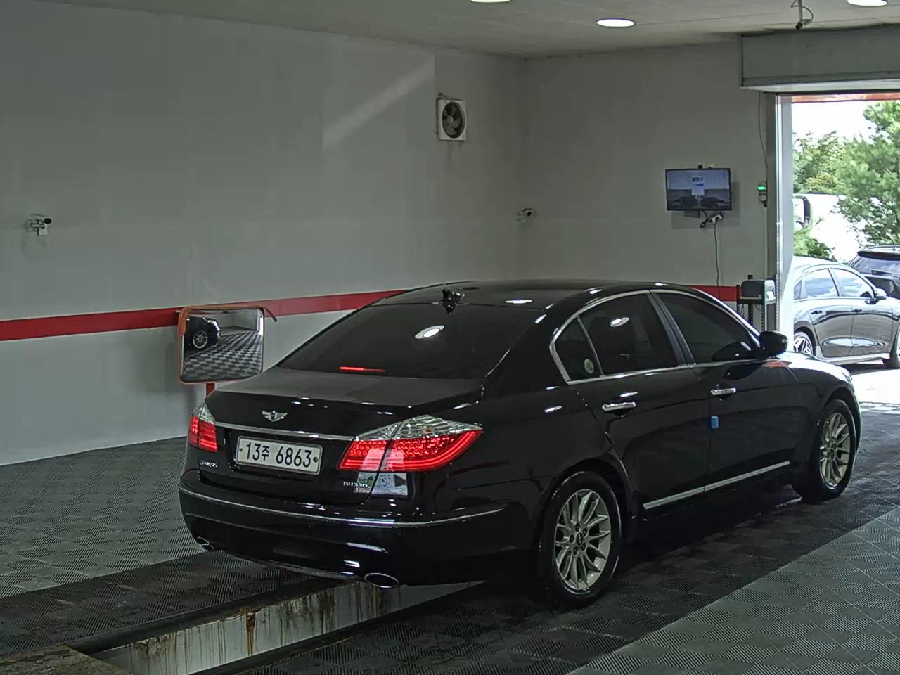 2010 - hyundai bh