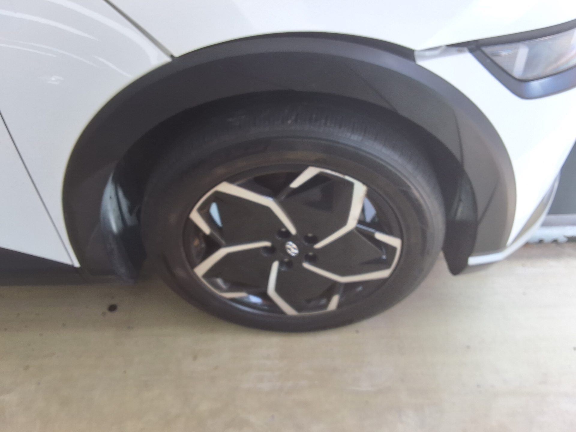 2023 - hyundai ioniq