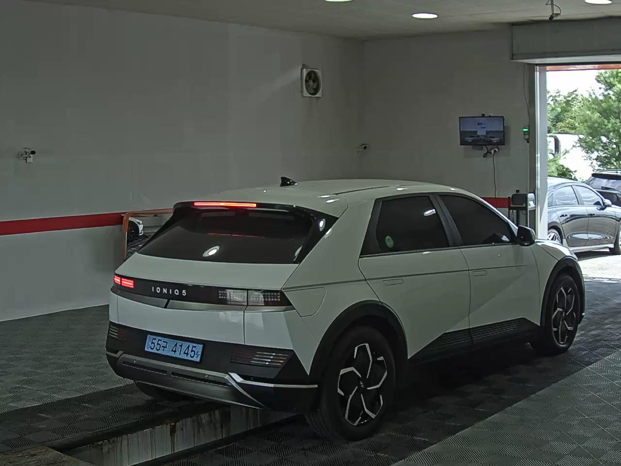 2023 - hyundai ioniq