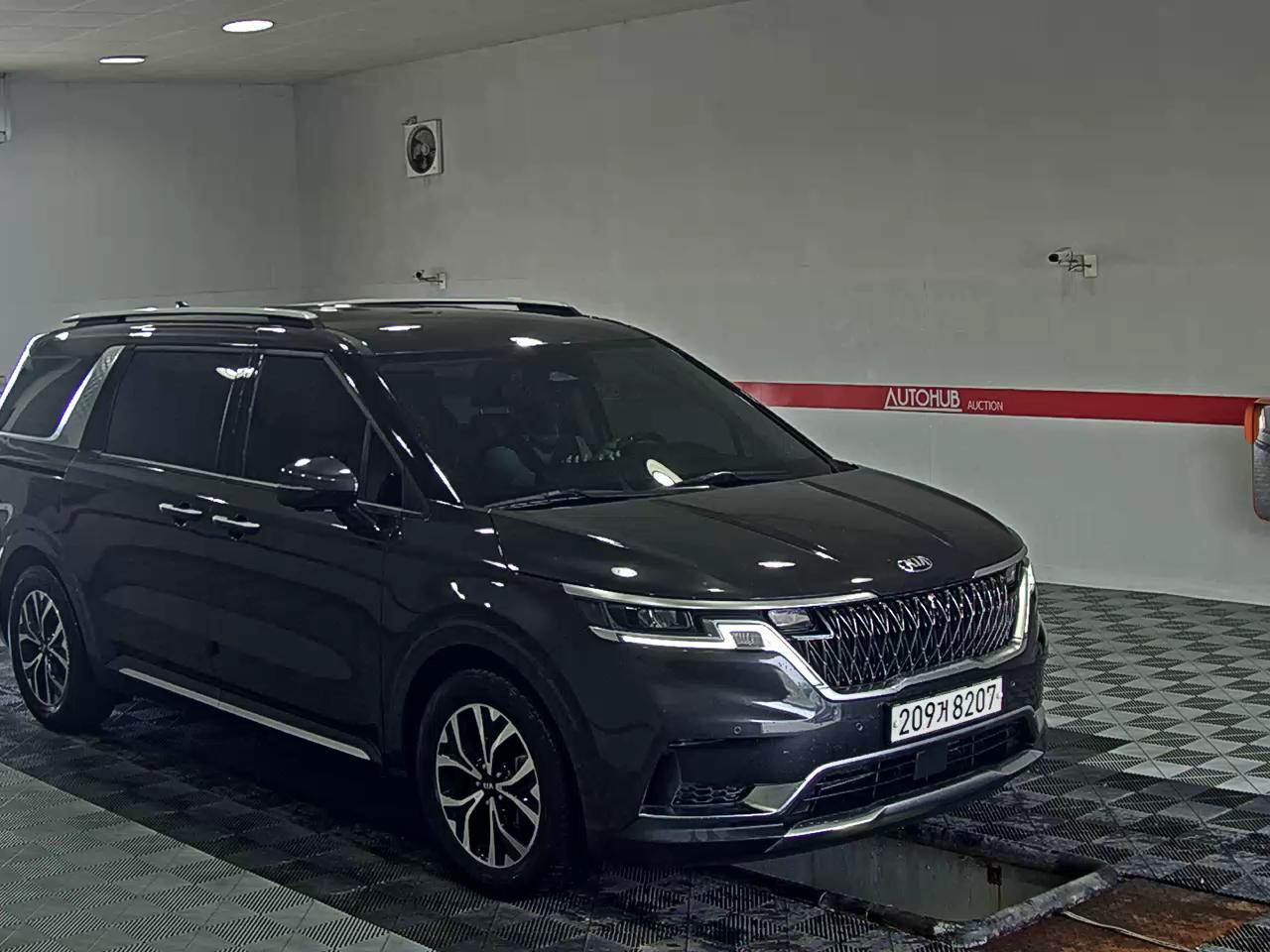 2021 - kia carnival