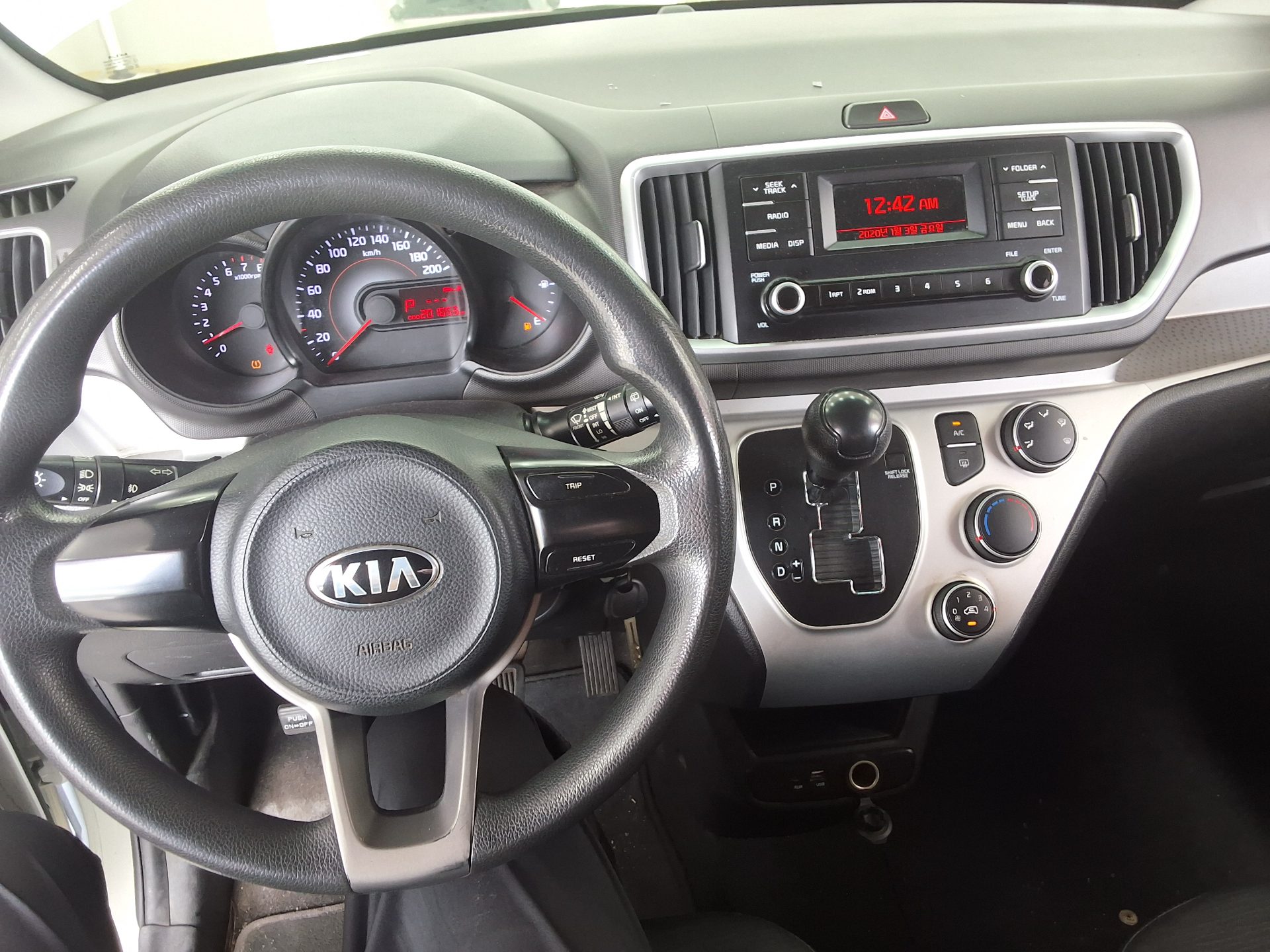 2019 - kia ray