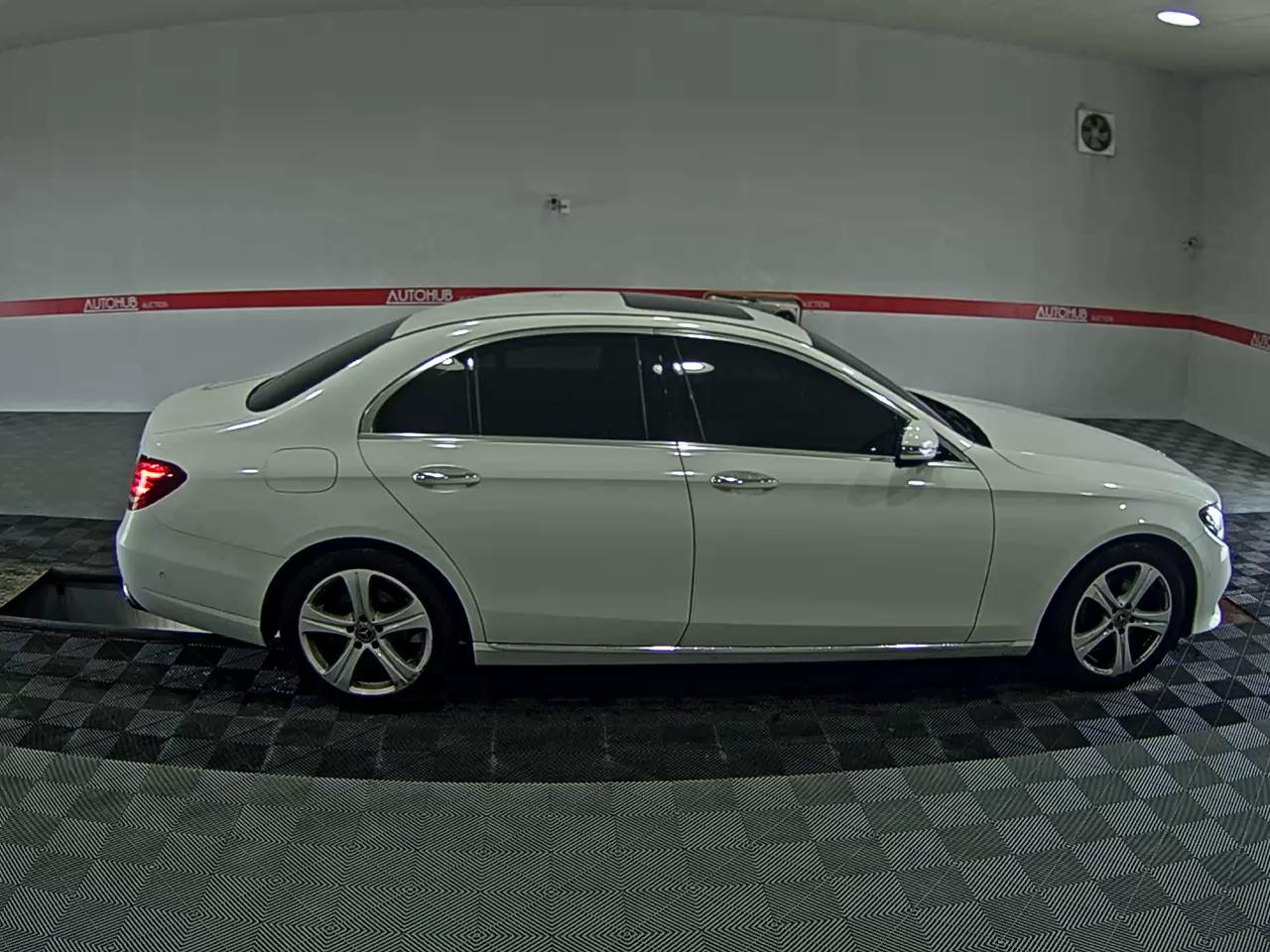 2018 - mercedes-benz e200