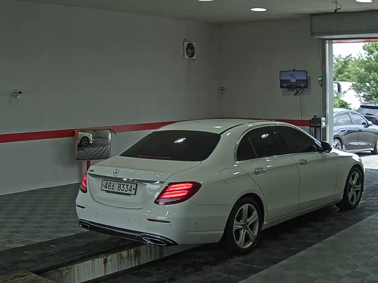 2018 - mercedes-benz e200