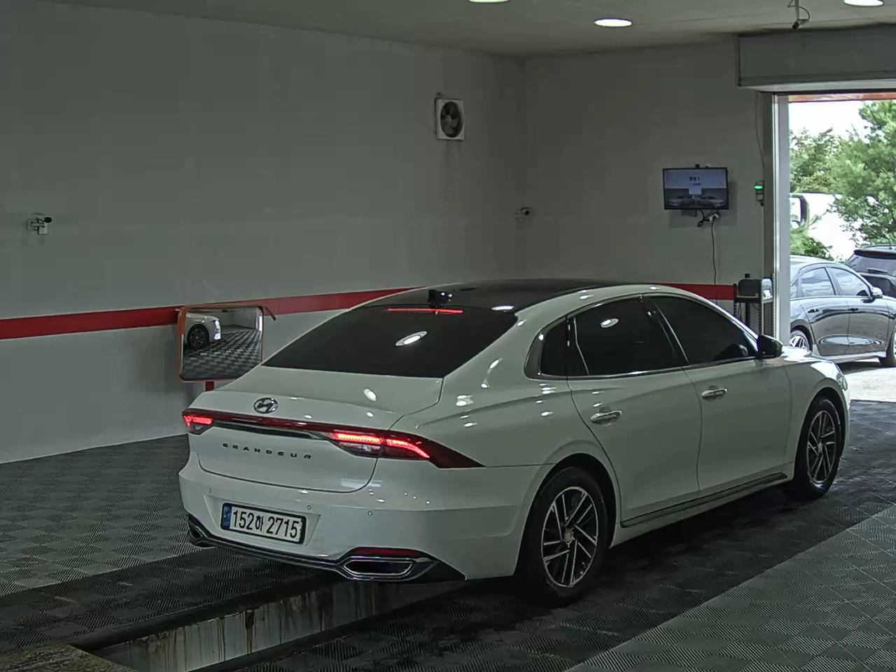 2021 - hyundai grandeur