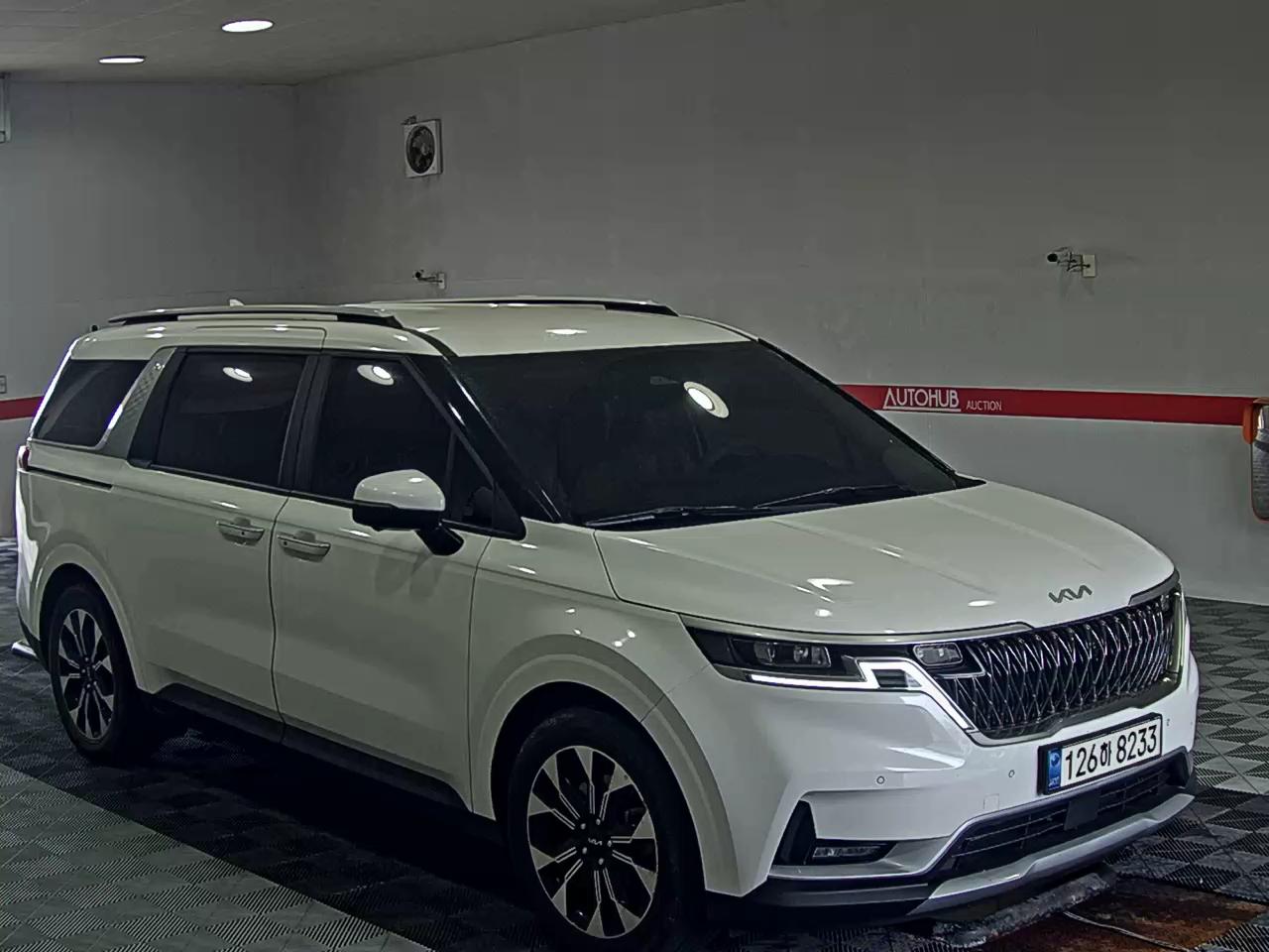 2023 - kia carnival