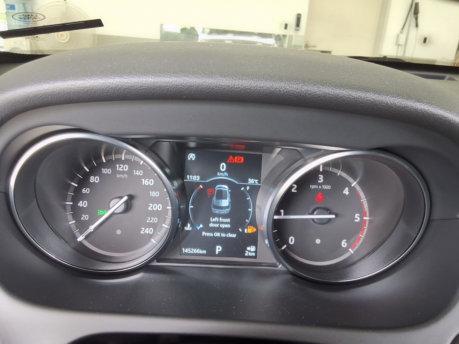 لاند روفر Rover Discovery Sport 2.0 Td4 Se (150Ps) 2018 SPORT SE