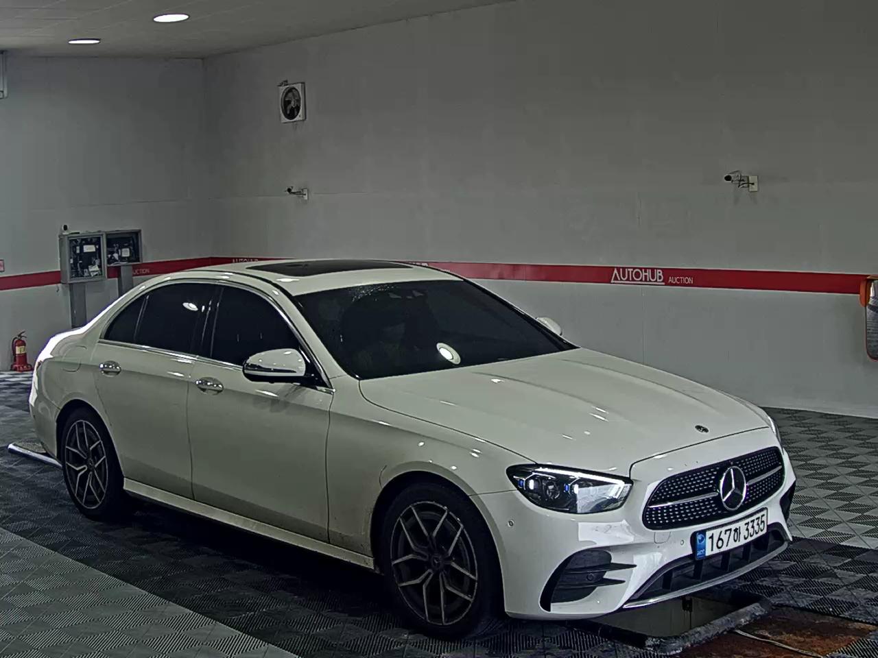 مرسيدس بنز E Class (5Th Gen) E220D فورماتيك AMG Line 2022 E220d 4MATIC LINE