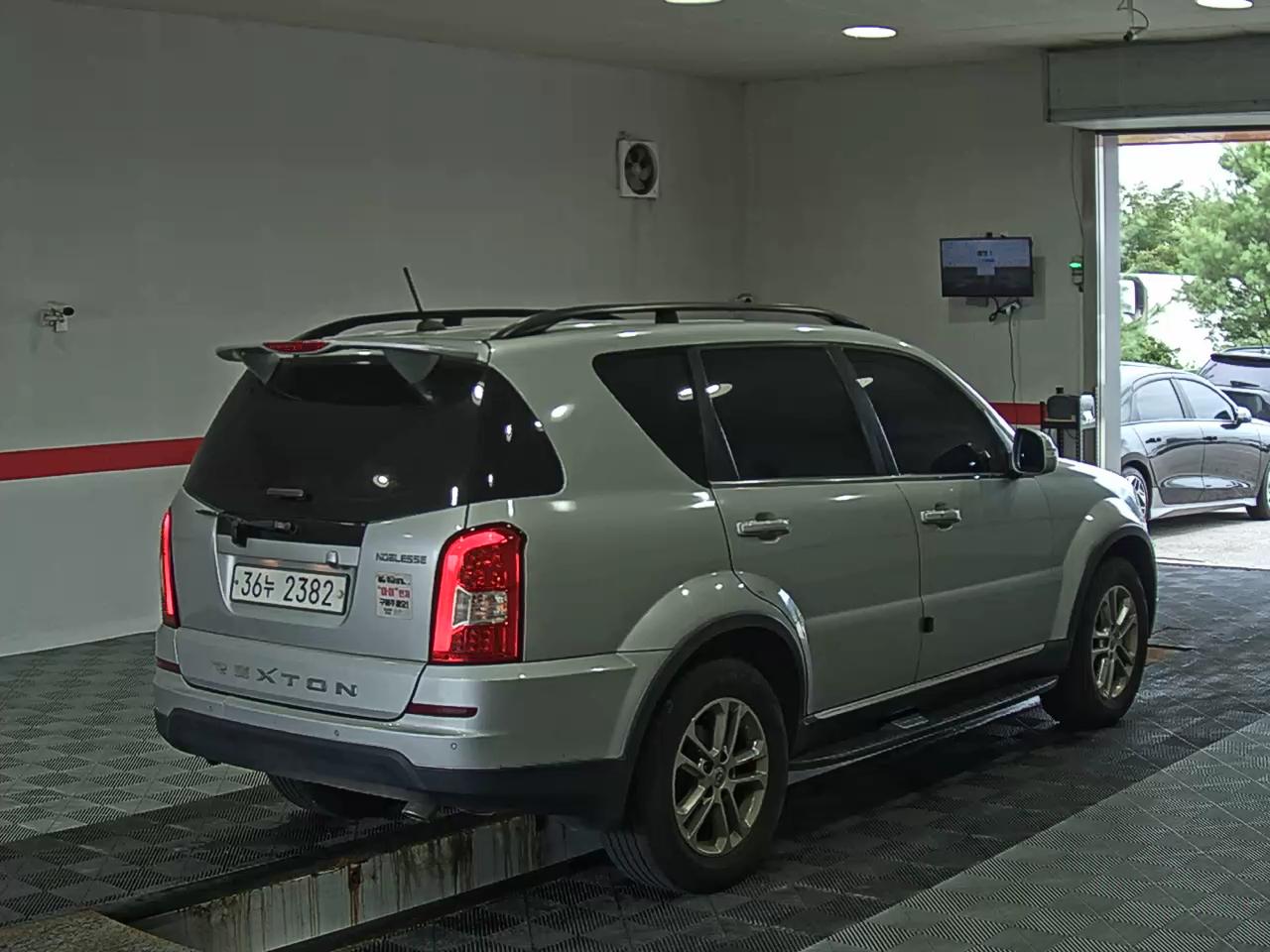 2015 - ssangyong rexton