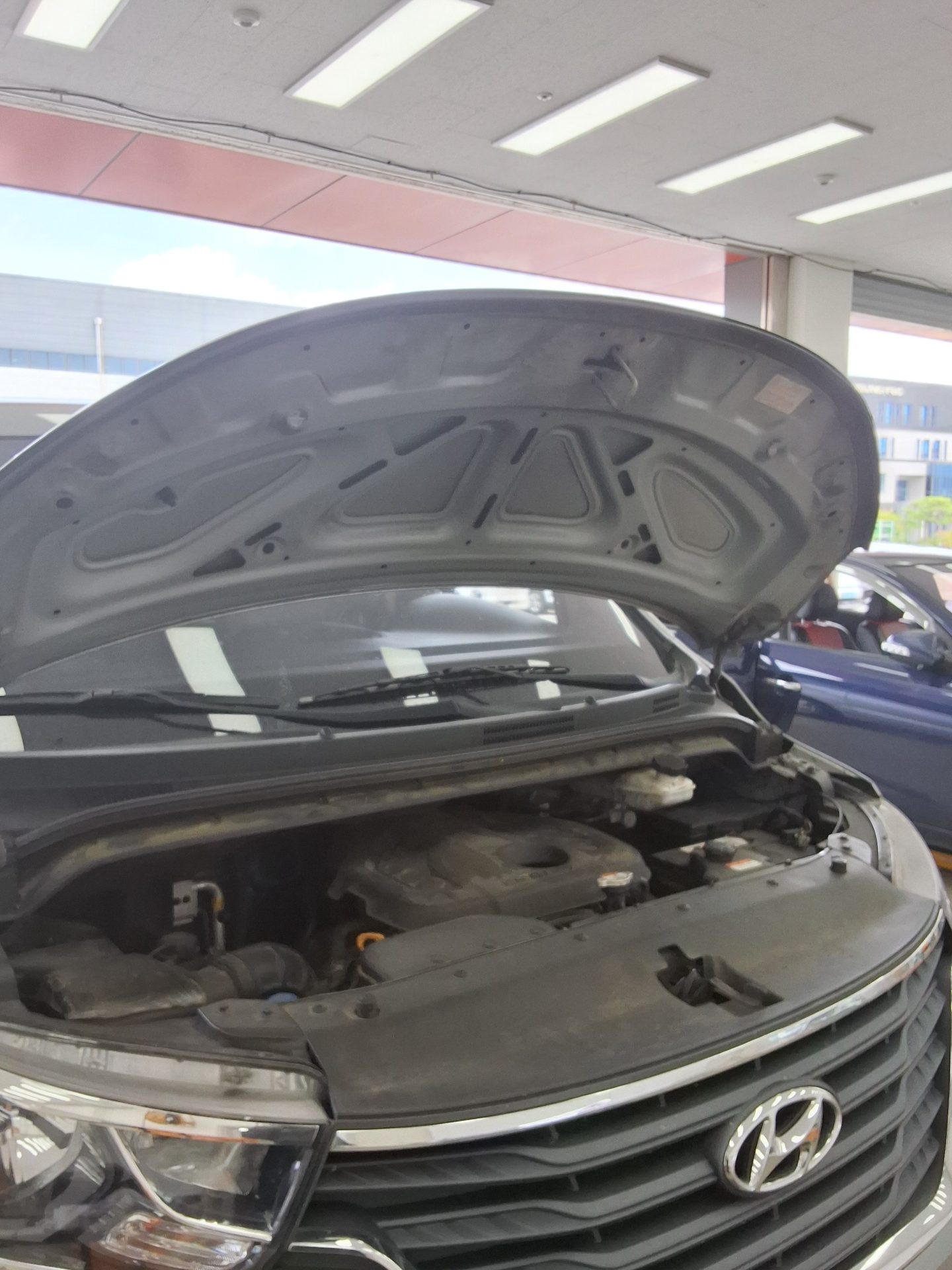 2020 - hyundai grand starex