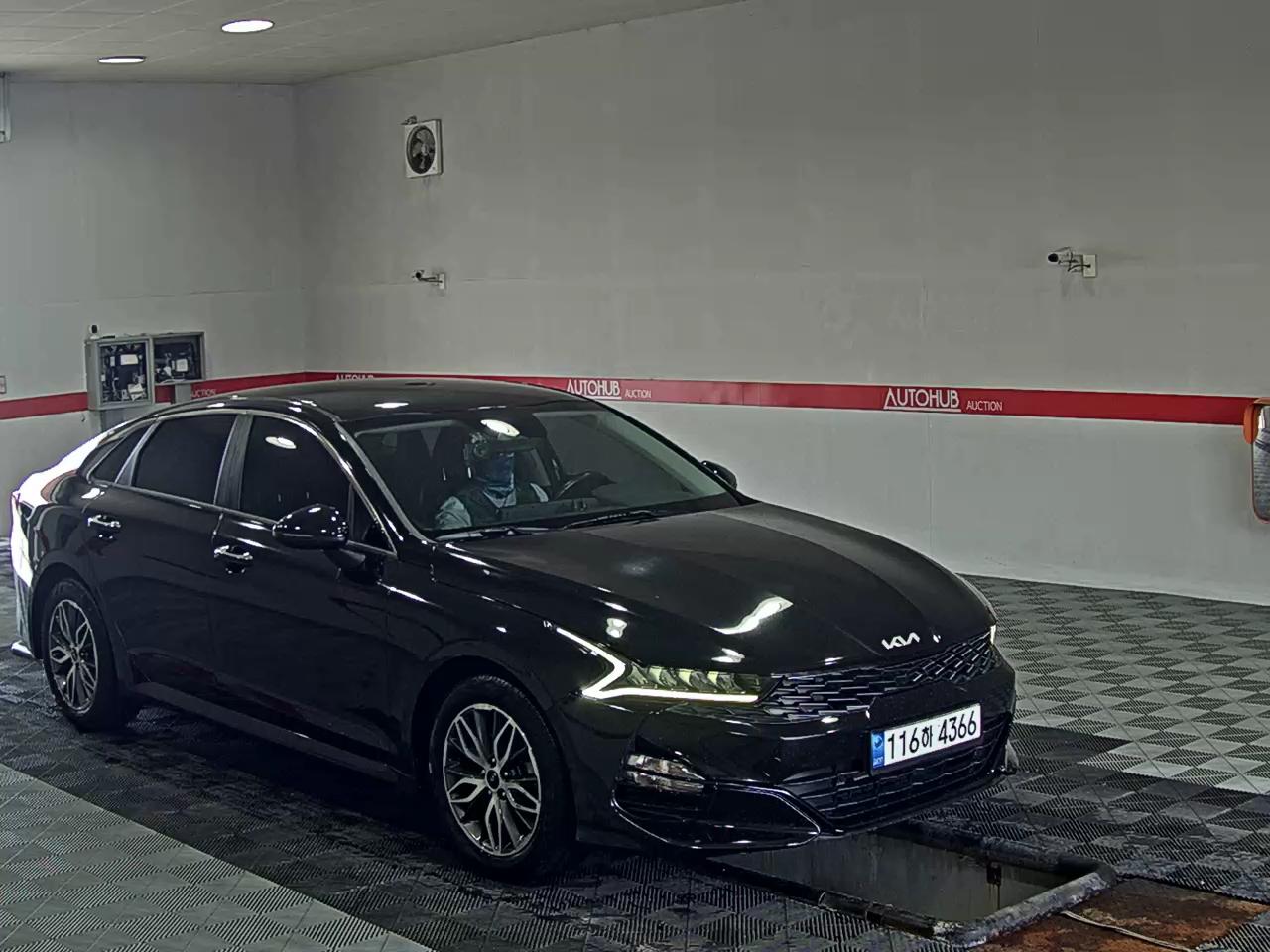 2022 - kia k5