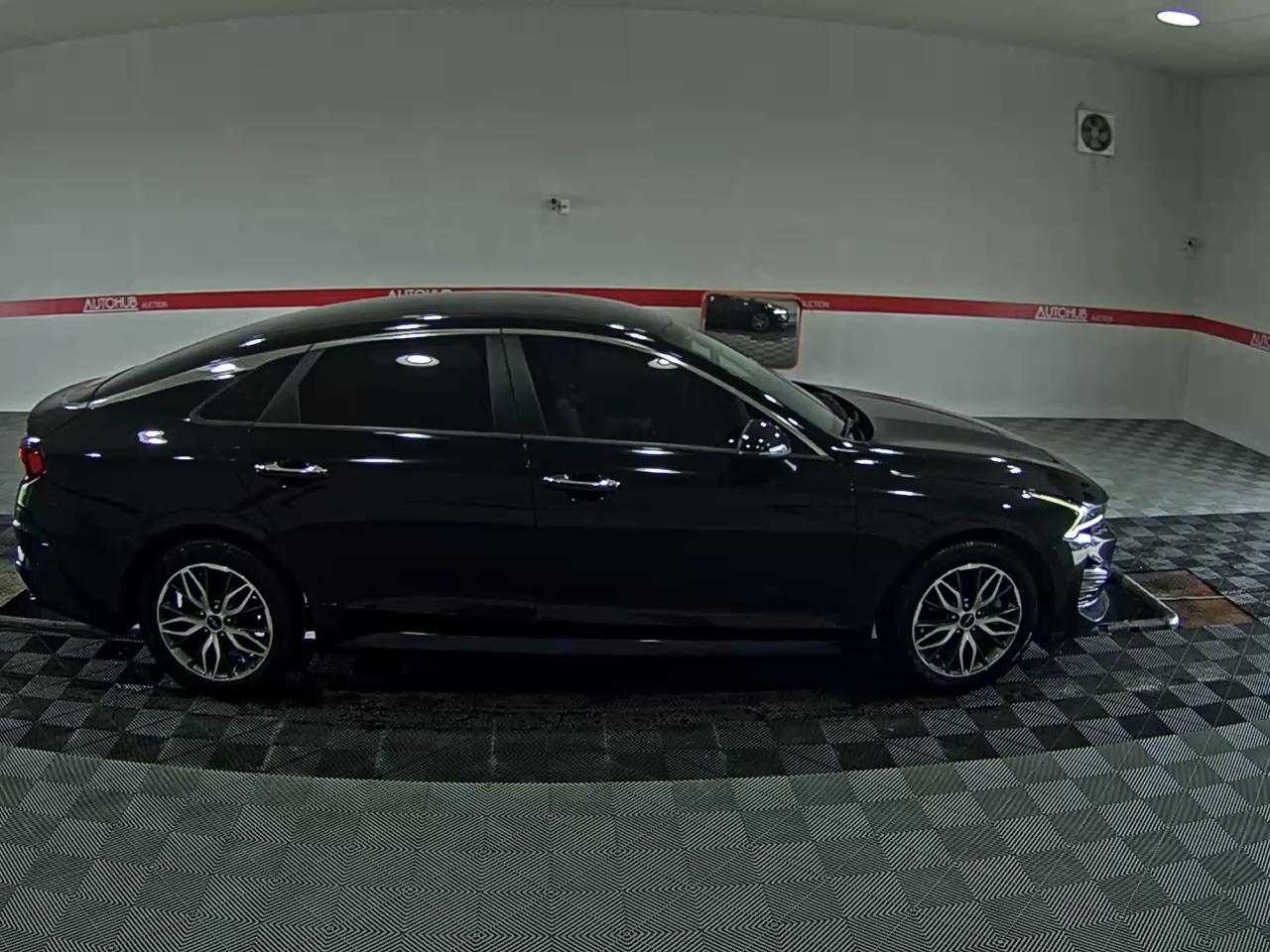 2022 - kia k5