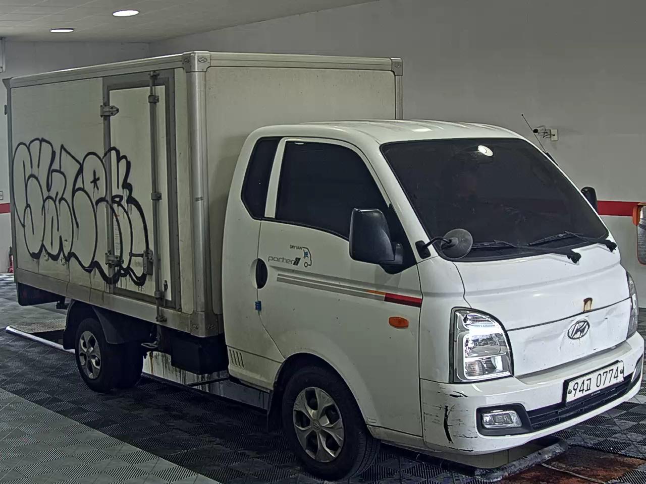 2020 - hyundai truck