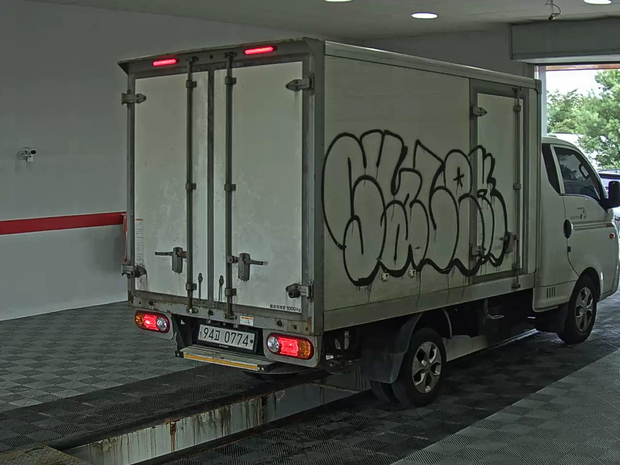 2020 - hyundai truck
