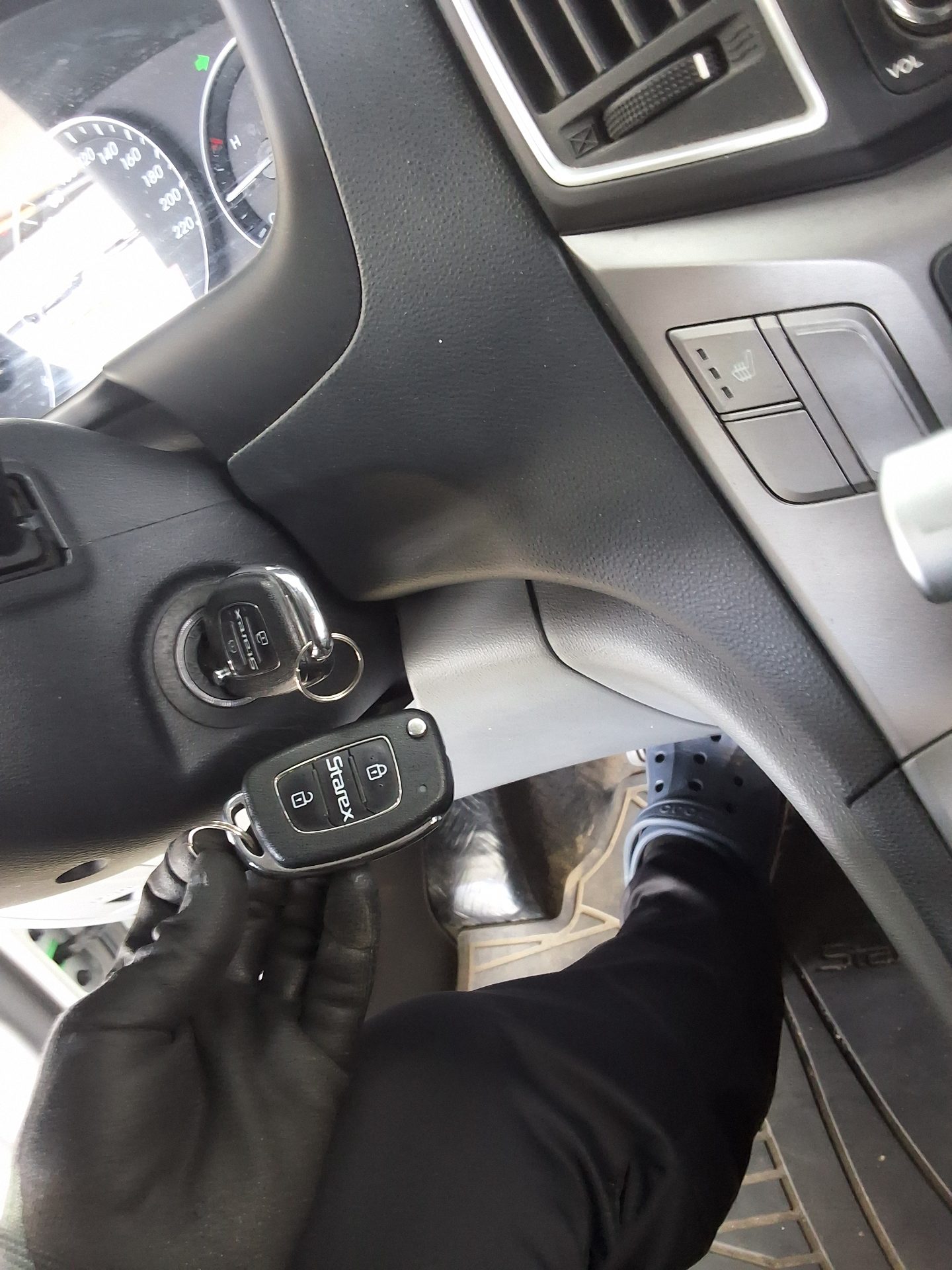 2019 - hyundai grand starex