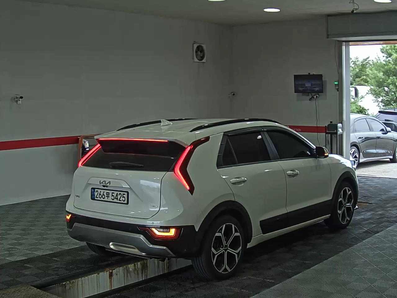 2022 - kia niro