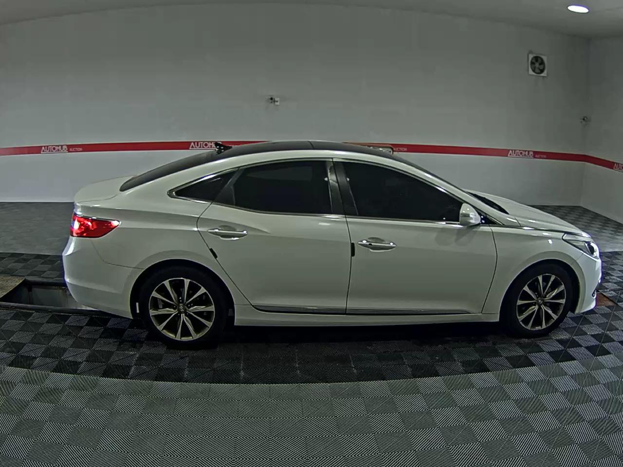 2015 - hyundai grandeur