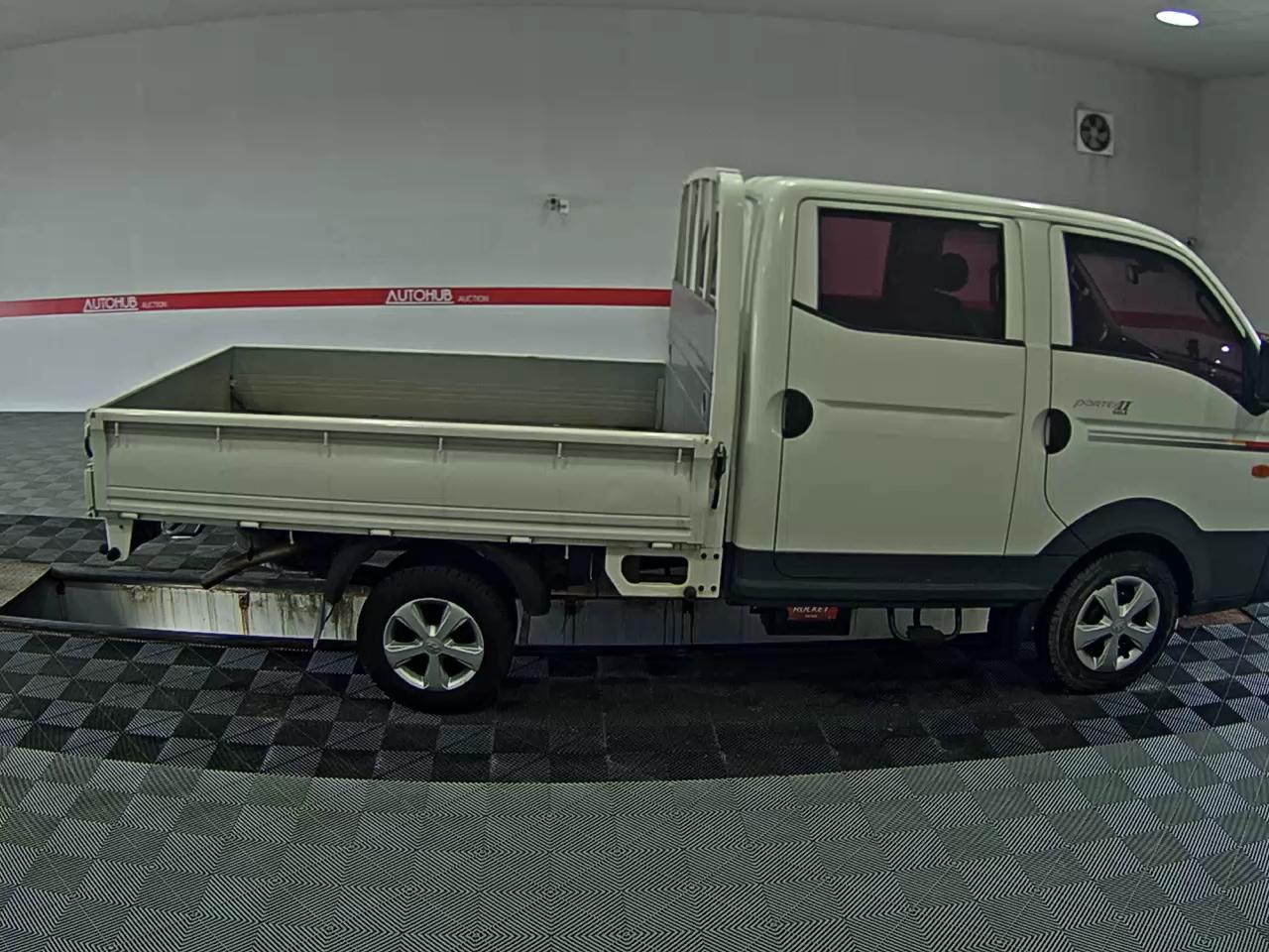 2013 - hyundai porter
