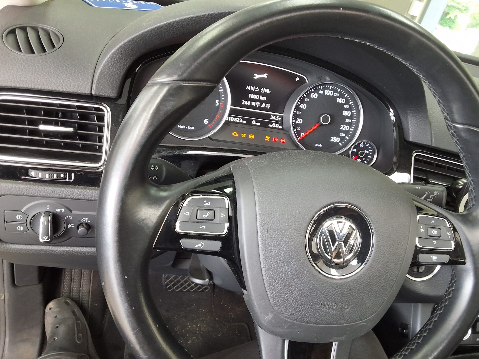 2015 - volkswagen touareg