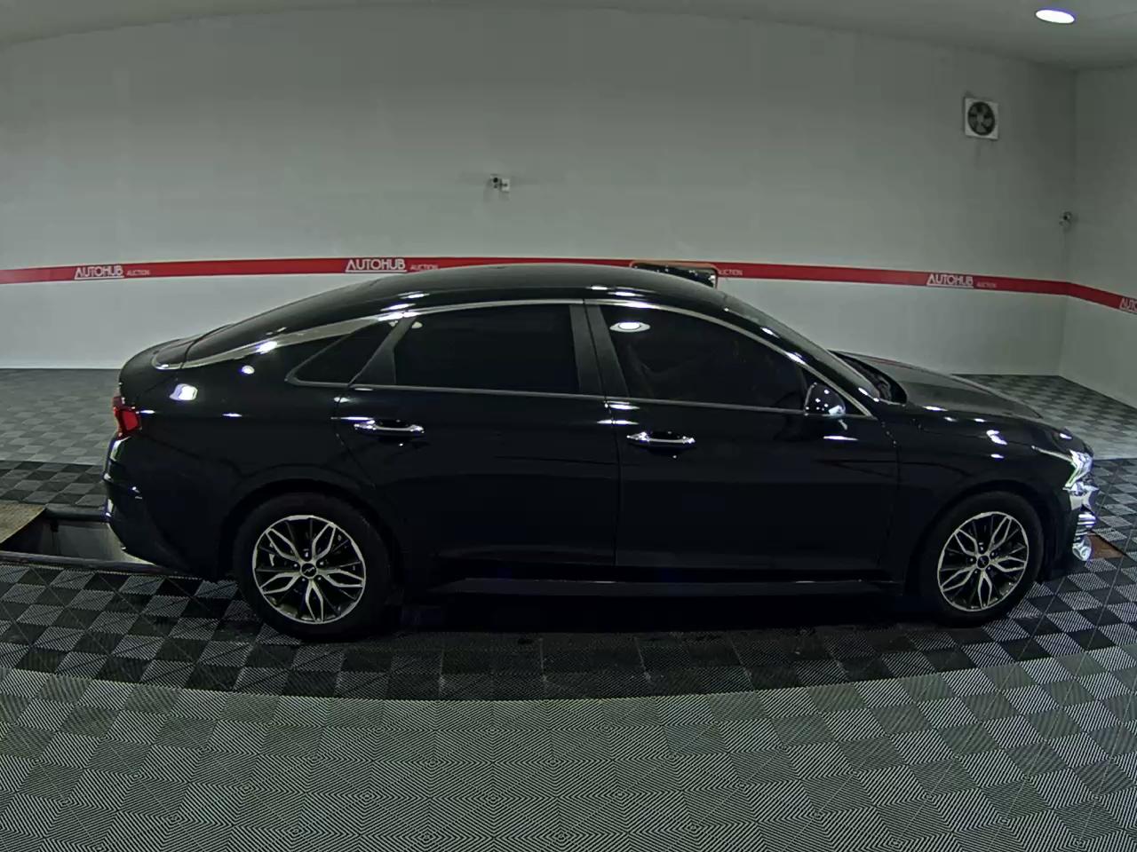 2022 - kia k5