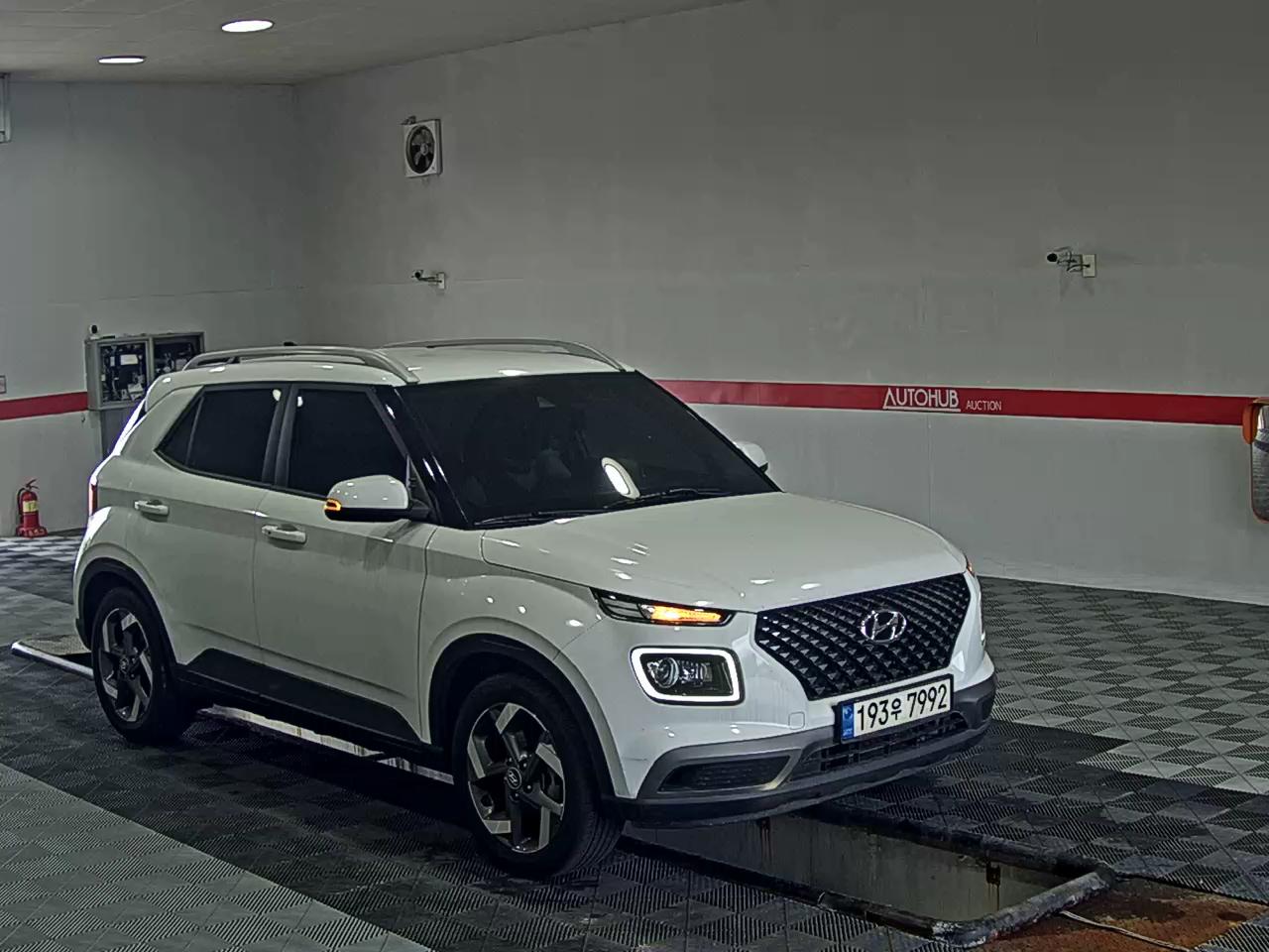 2021 - hyundai venue
