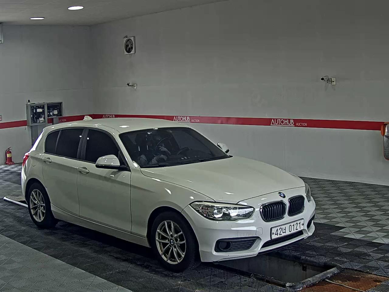 2017 - bmw 1 series
