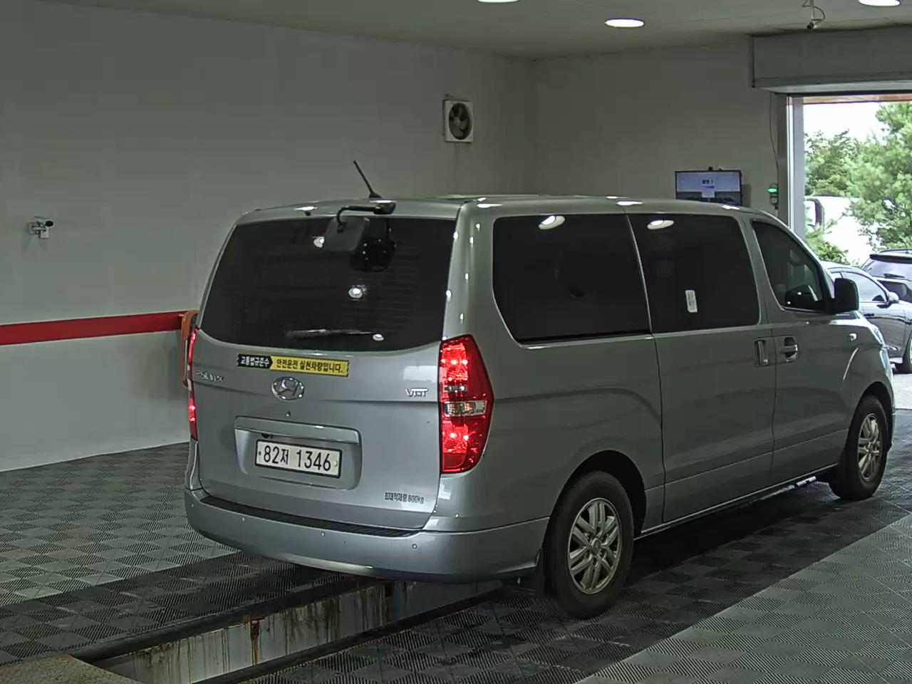 2021 - hyundai grand starex