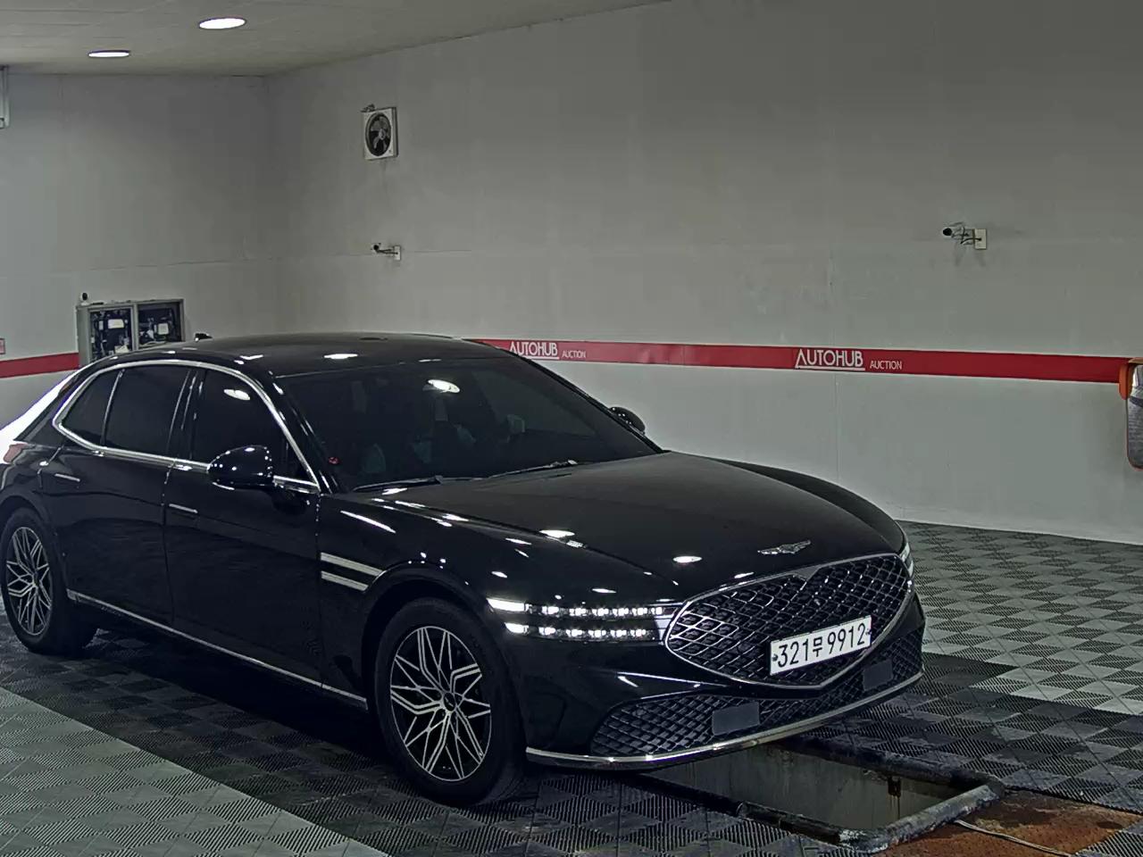 2022 - genesis g90