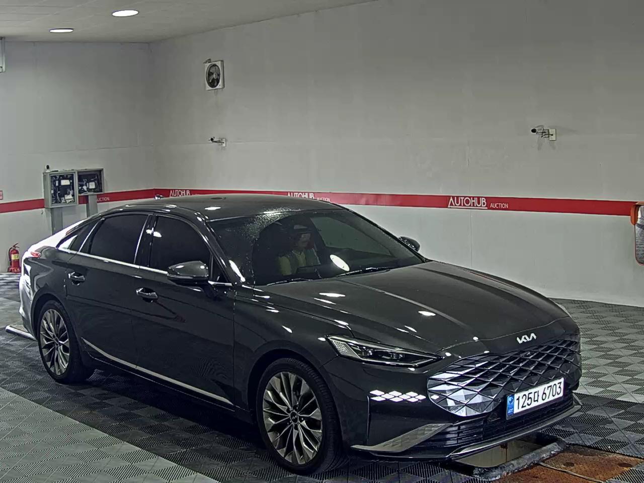 2022 - kia k8