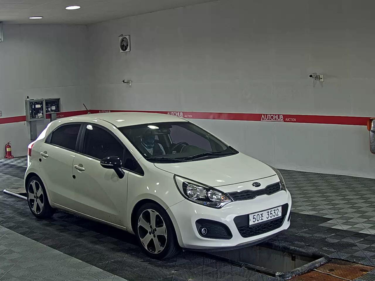 2013 - kia pride