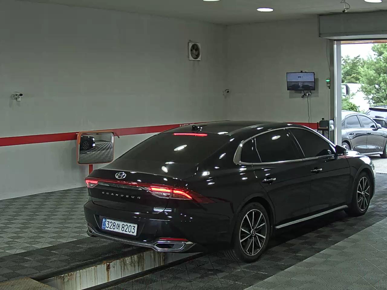 2022 - hyundai grandeur