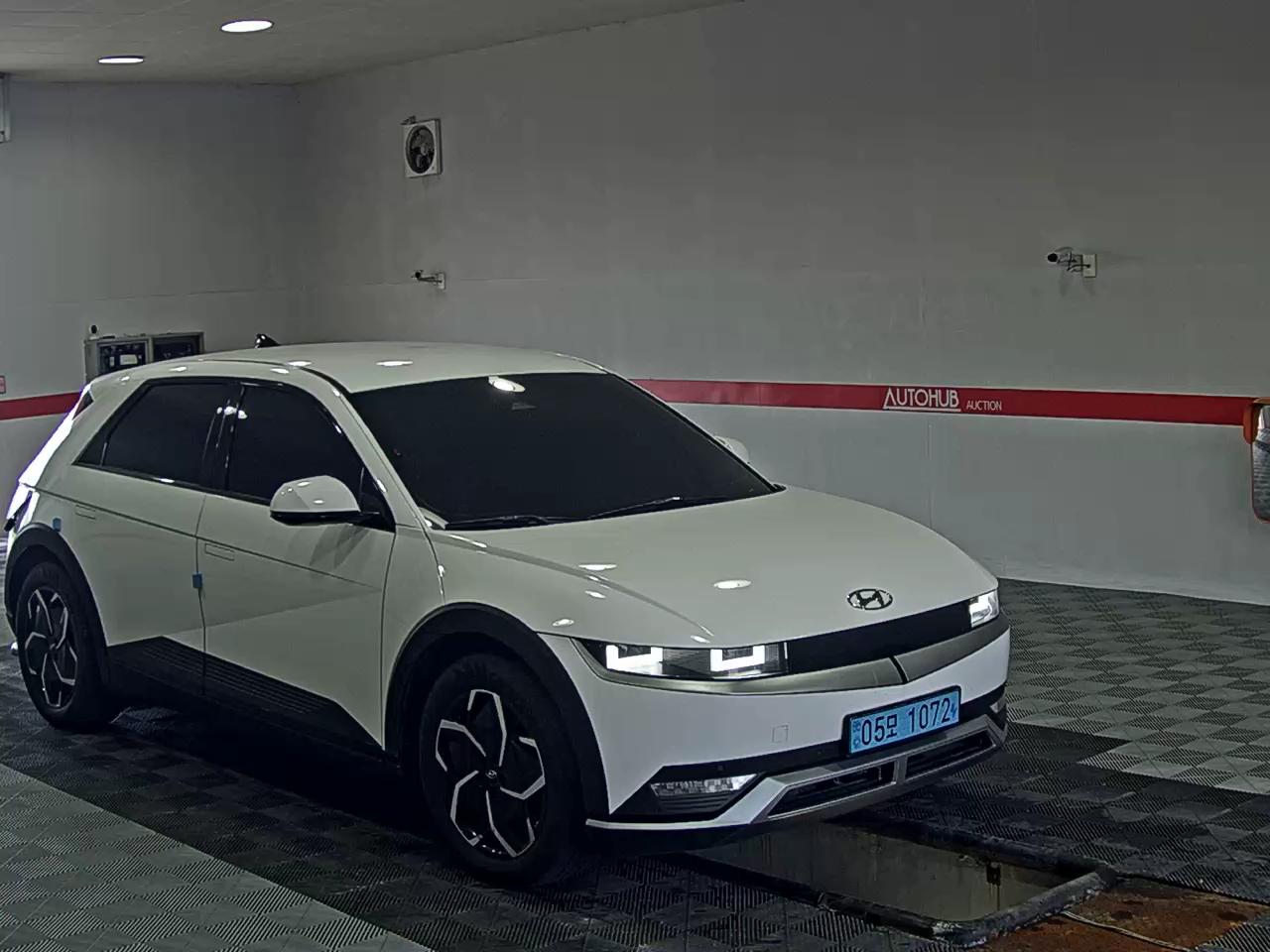 2022 - hyundai ioniq