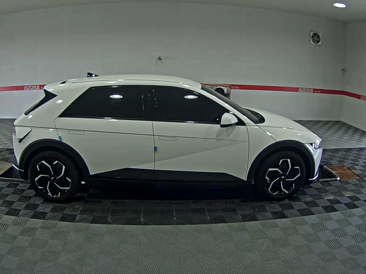 2022 - hyundai ioniq