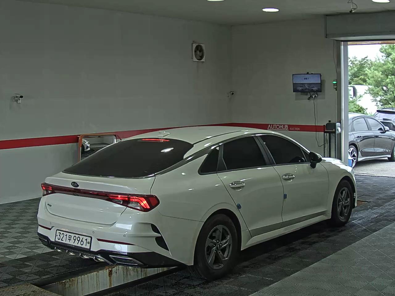 2020 - kia k5
