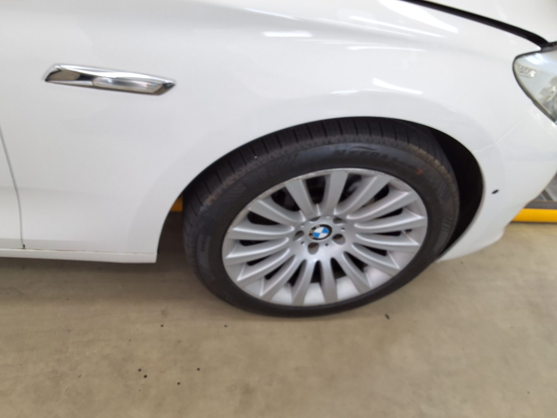 2013 - bmw gran turismo