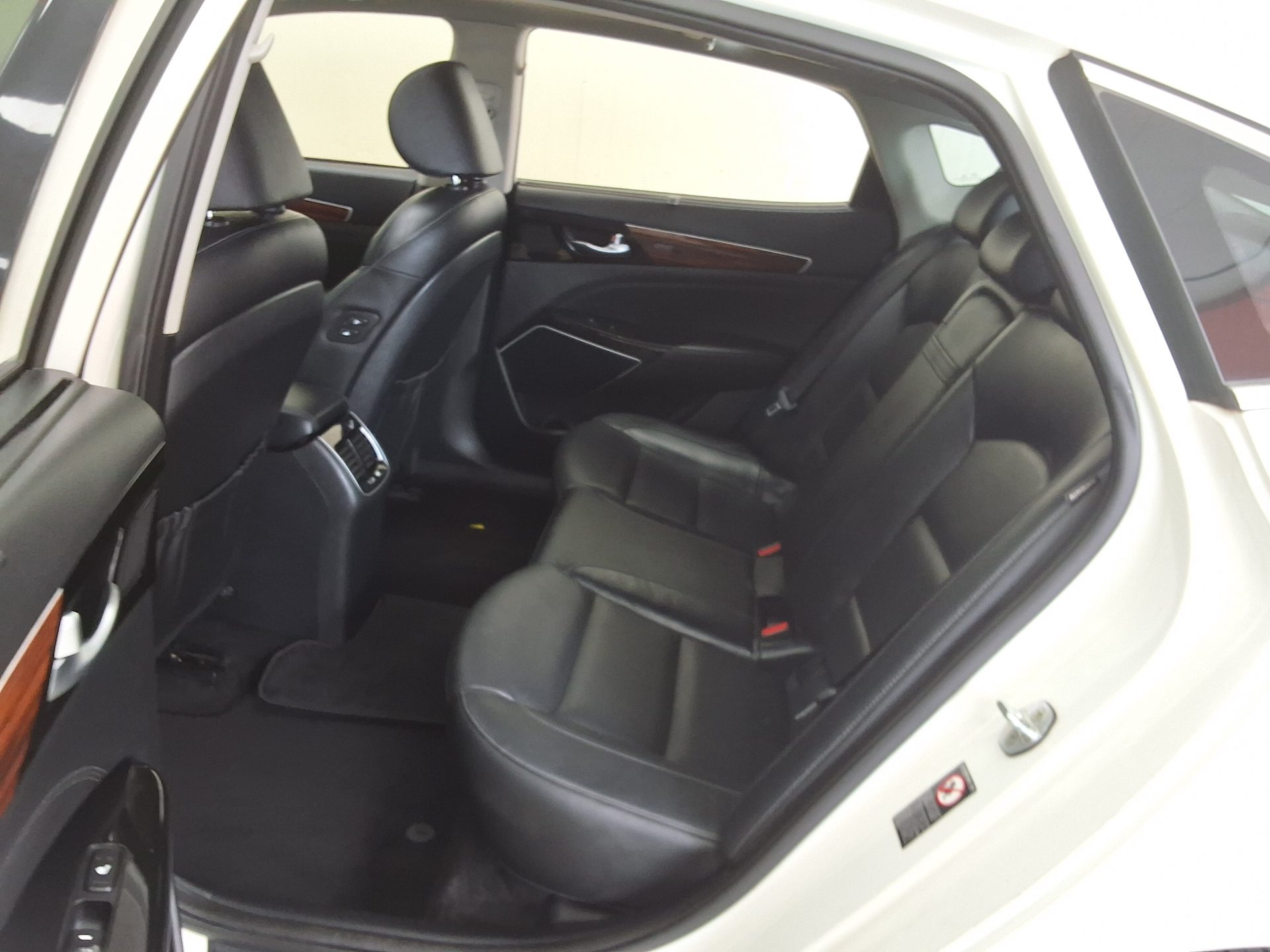 2016 - kia k7