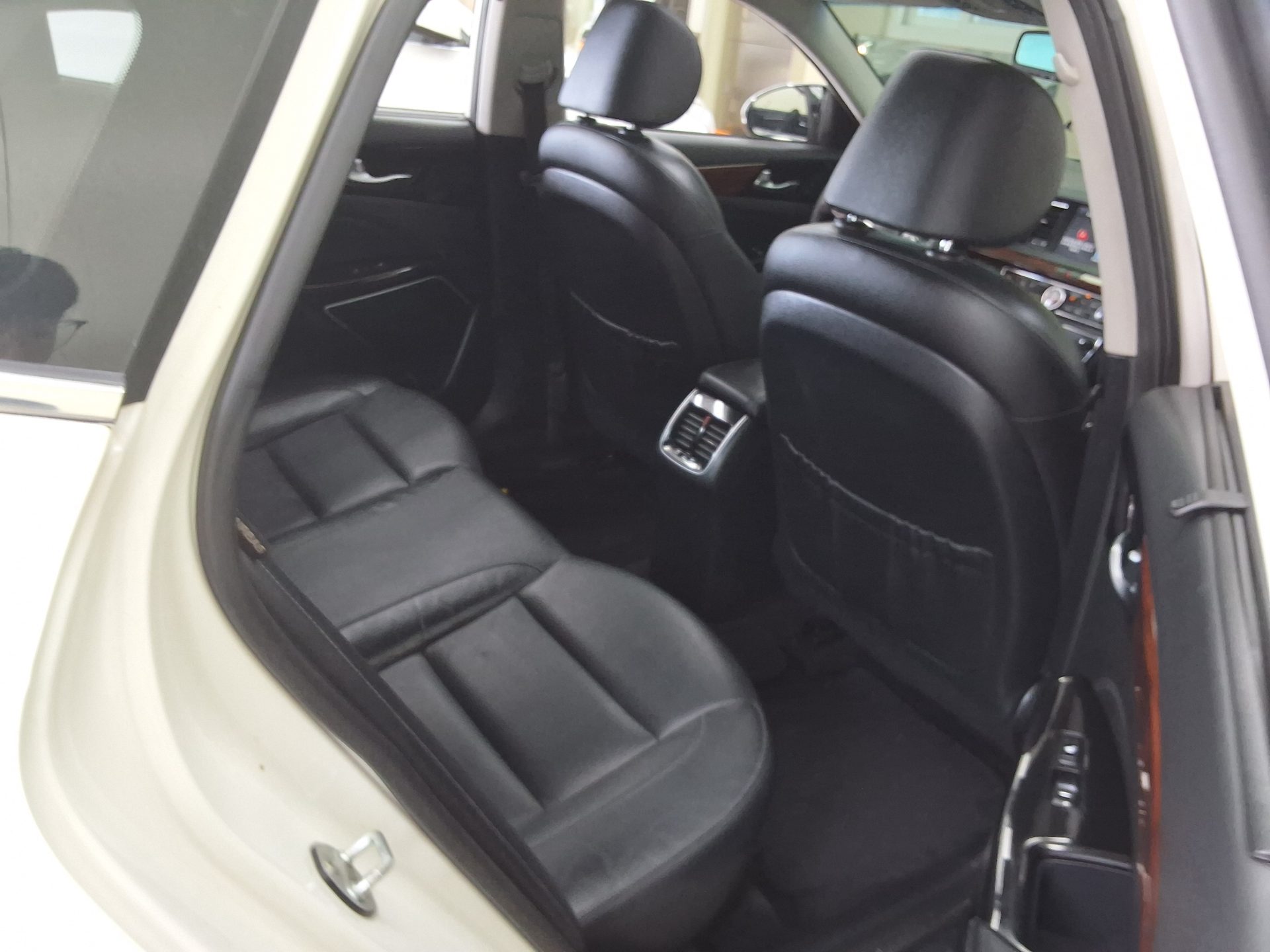 2016 - kia k7