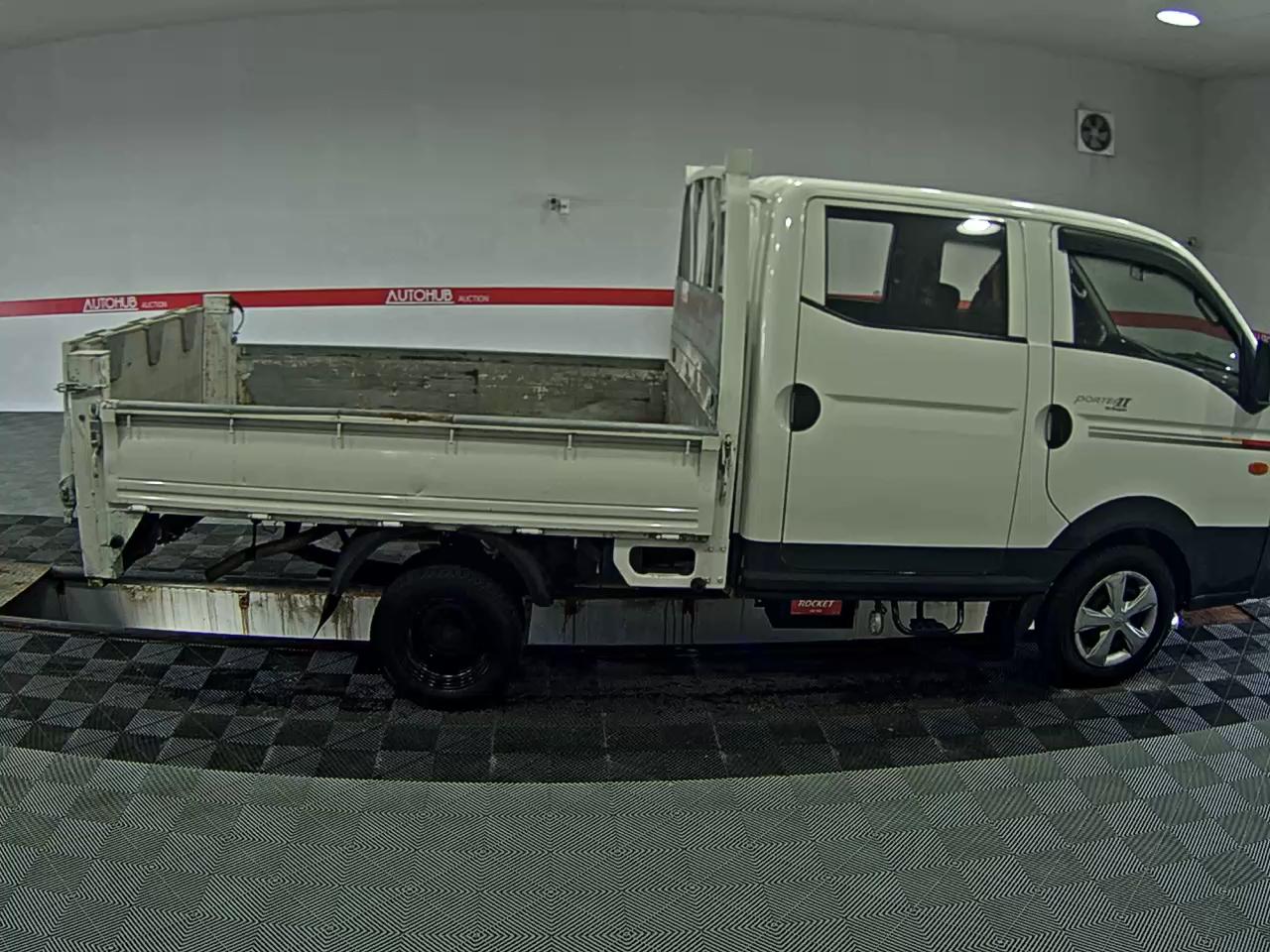 2013 - hyundai porter