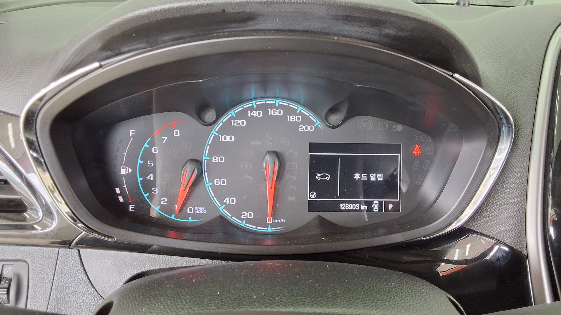 2016 - chevrolet spark