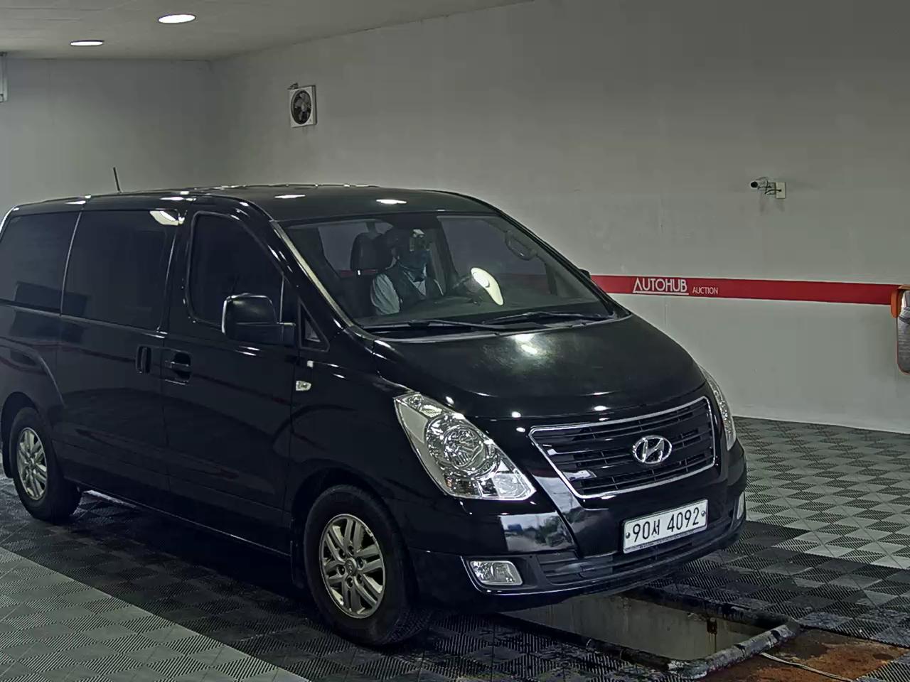 2016 - hyundai grand starex