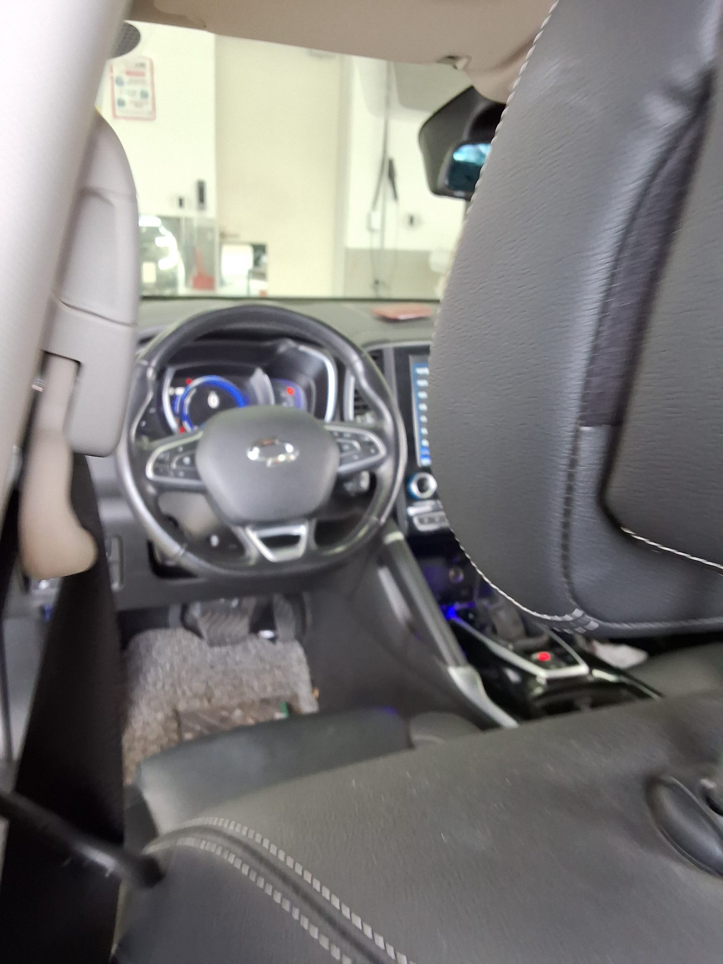 2022 - renault qm6