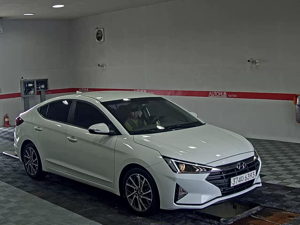 2019 - hyundai avante