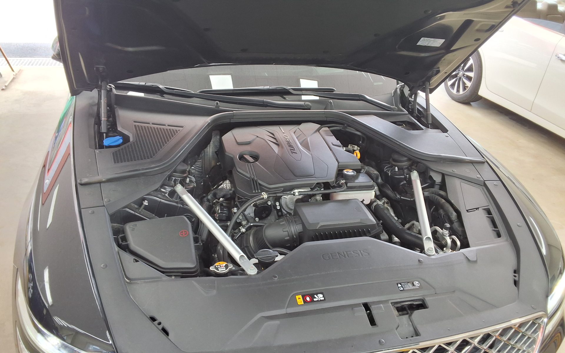 جينيسيس G80 2023 — صورة 21