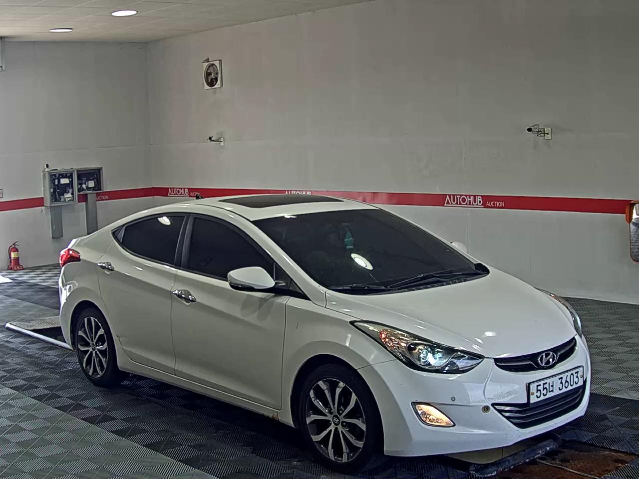 2013 - hyundai avante