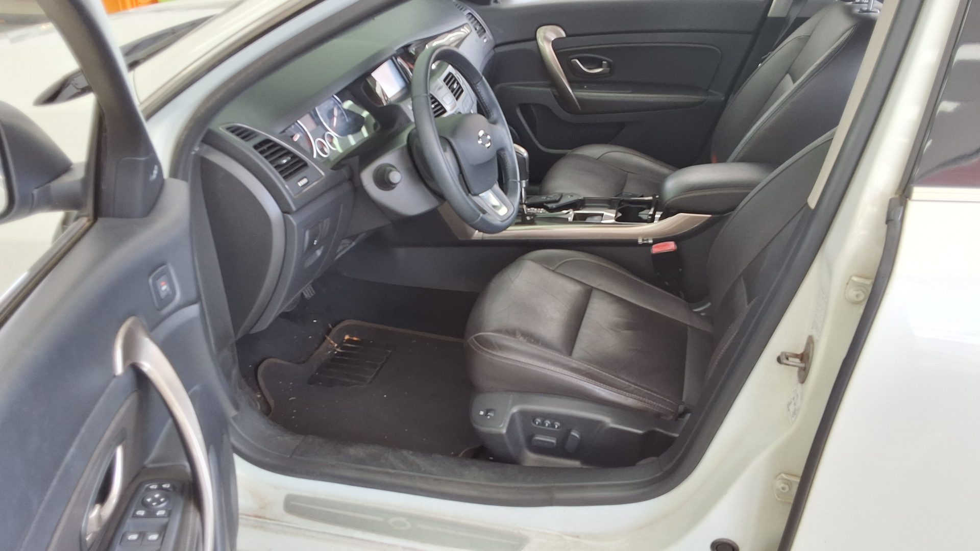 2015 - renault sm5