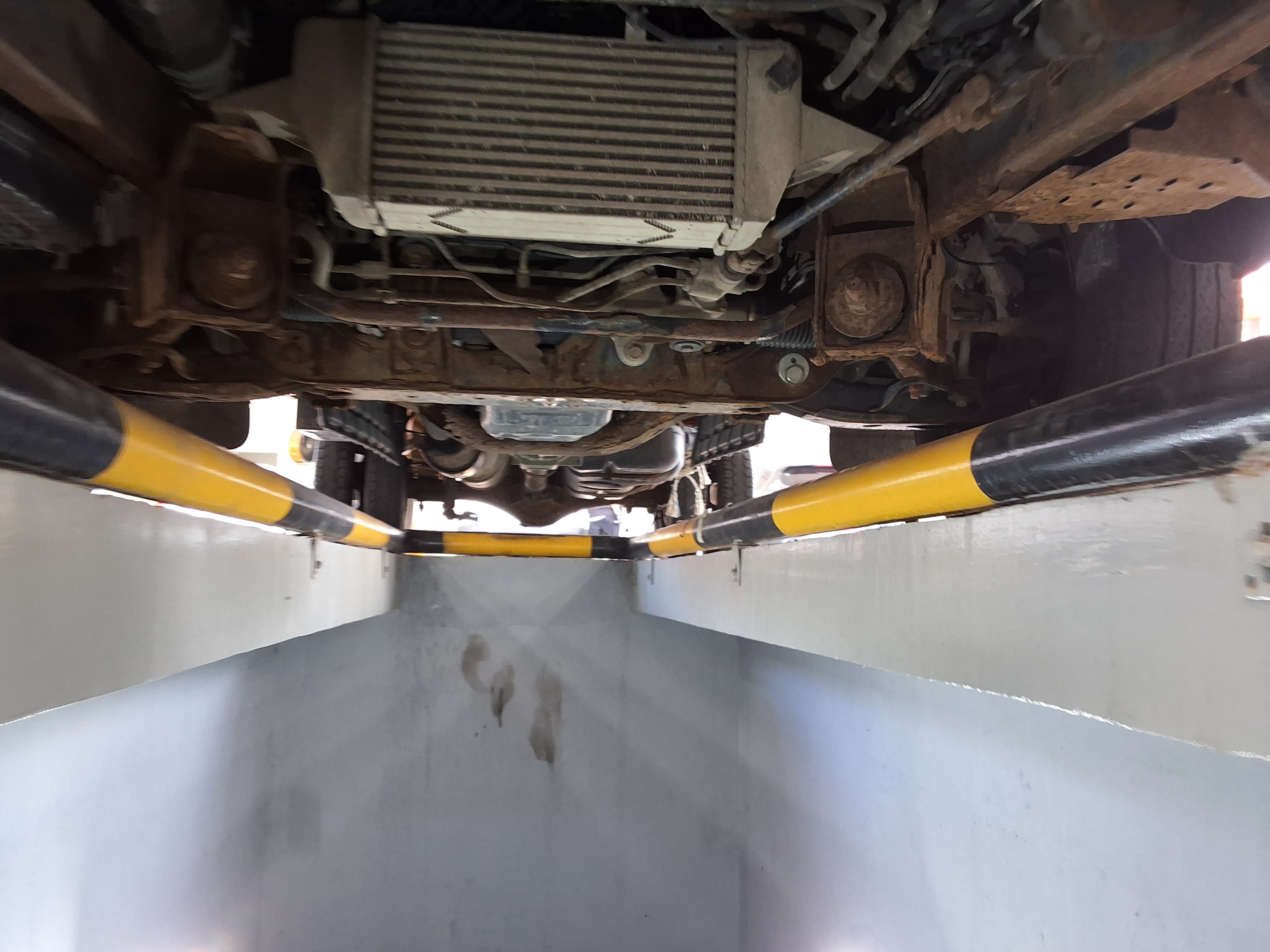 2016 - hyundai truck