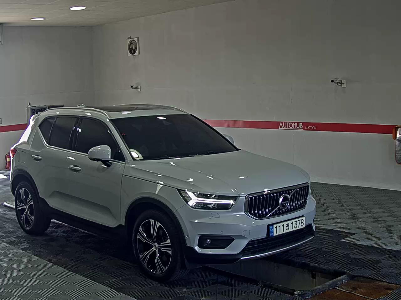 Volvo Xc40 2021 — صورة 2