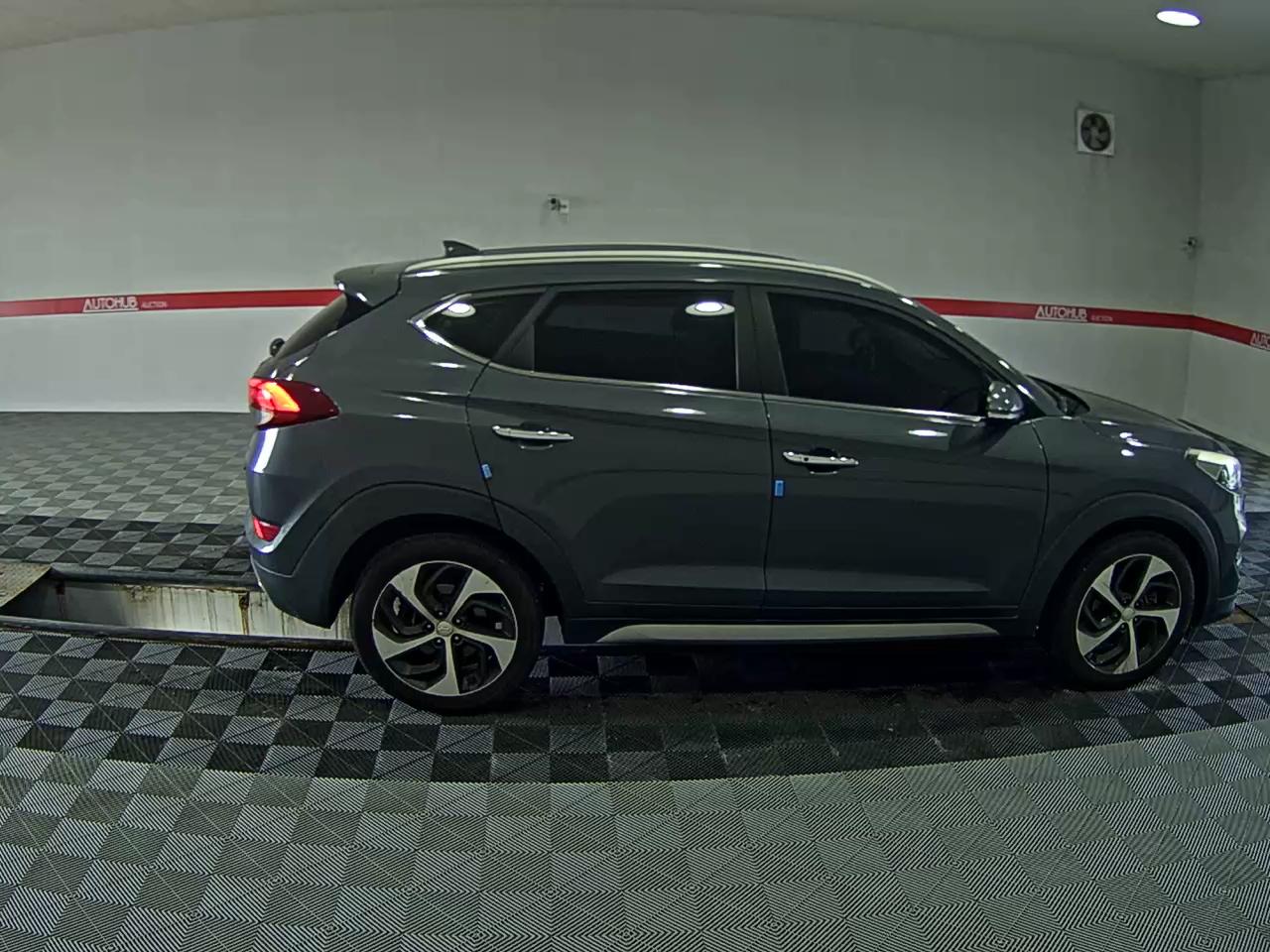 2017 - hyundai tucson